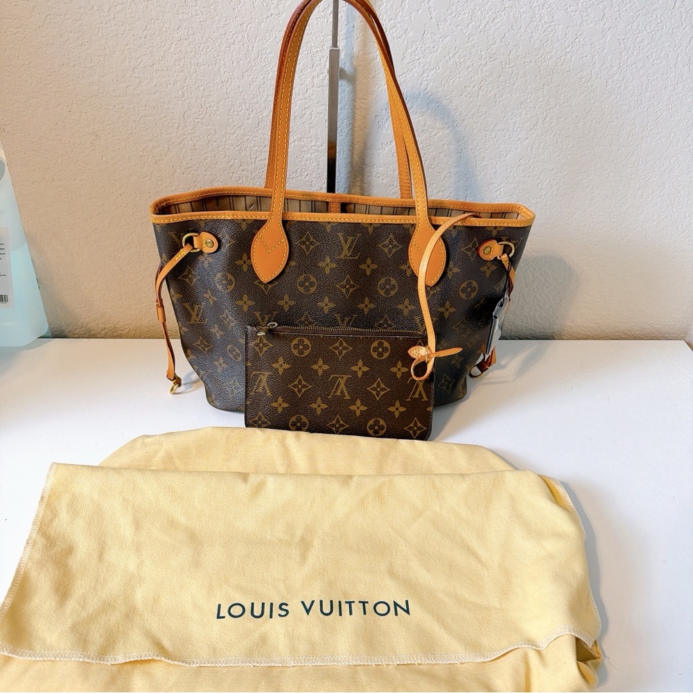Louis Vuitton Monogram Neverfull Tote PM